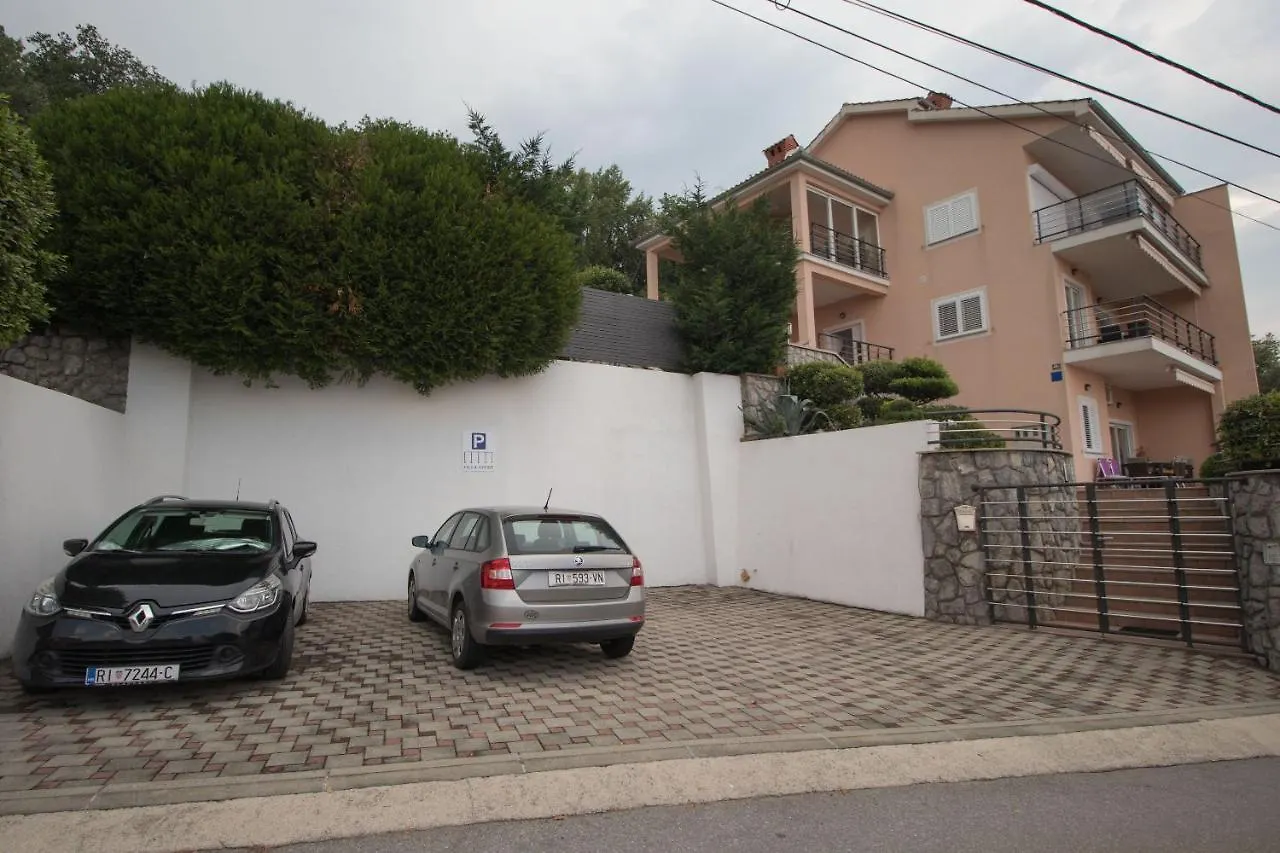 Apartments Villa Adore Icici