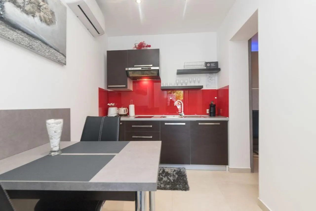 Apartments Villa Adore Icici 0*,  Croatia