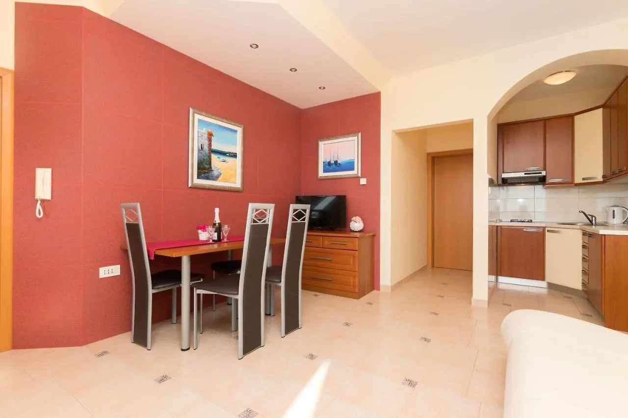 Apartments Villa Adore Icici