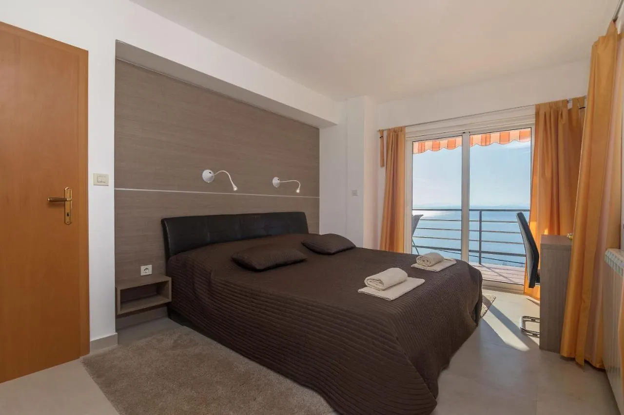 Apartments Villa Adore Icici Croatia